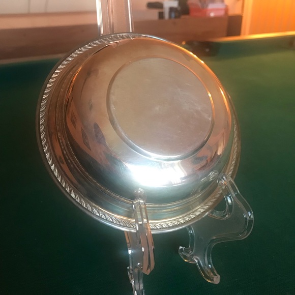 Silver Bowl by National “silver on copper” 1028 is 6 1/8” in diameter - Picture 6 of 9